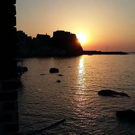 Gabbiano Azzurro Flat Chianalea Daire